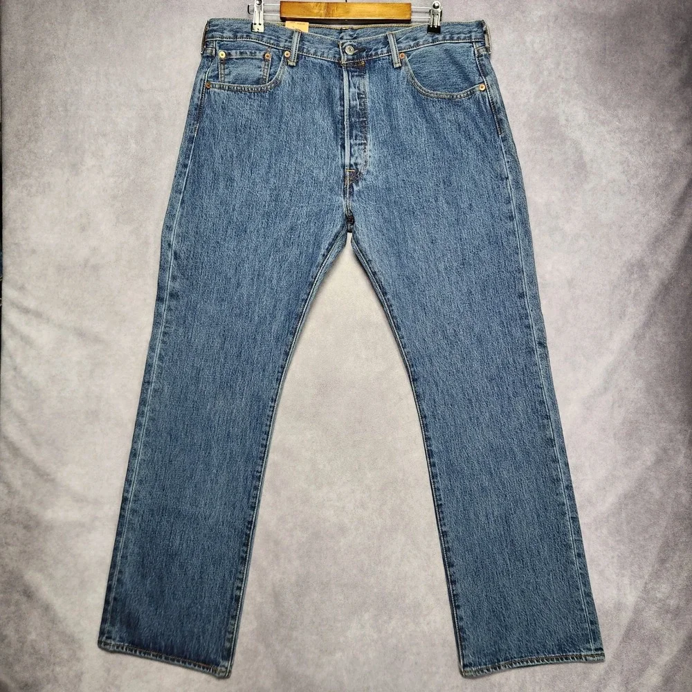 Levis 501 Original Fit Mens Jeans 38x32 Blue Straight Leg Button Fly 005010193